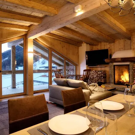 Деревянный коттедж Zillerlodge
