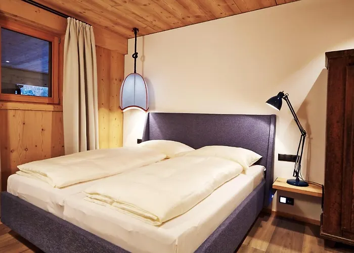 ロッジ Zillerlodge ウダーンス